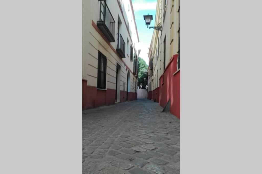 Cozy And Well Located Apartment In The Center Of Sevilla Kültér fotó